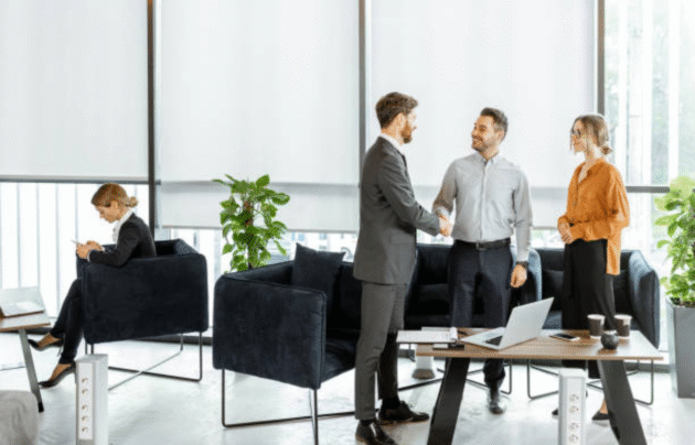 Family solicitor offering legal advice in UK divorce